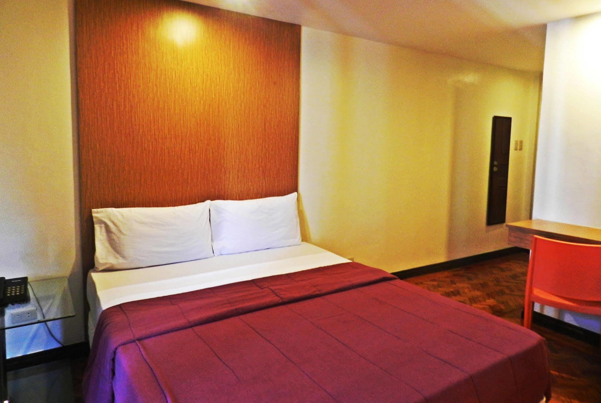 Salcedo Suites San Pedro Makati Eksteriør billede