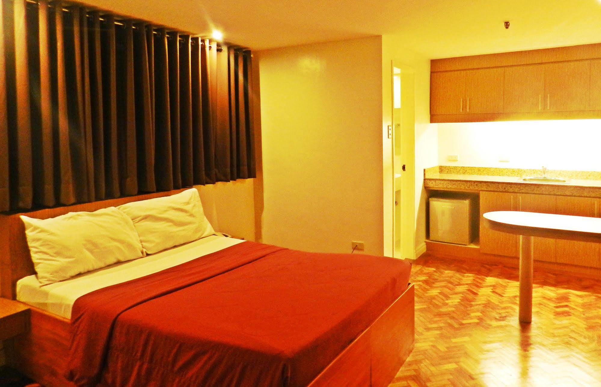 Salcedo Suites San Pedro Makati Eksteriør billede
