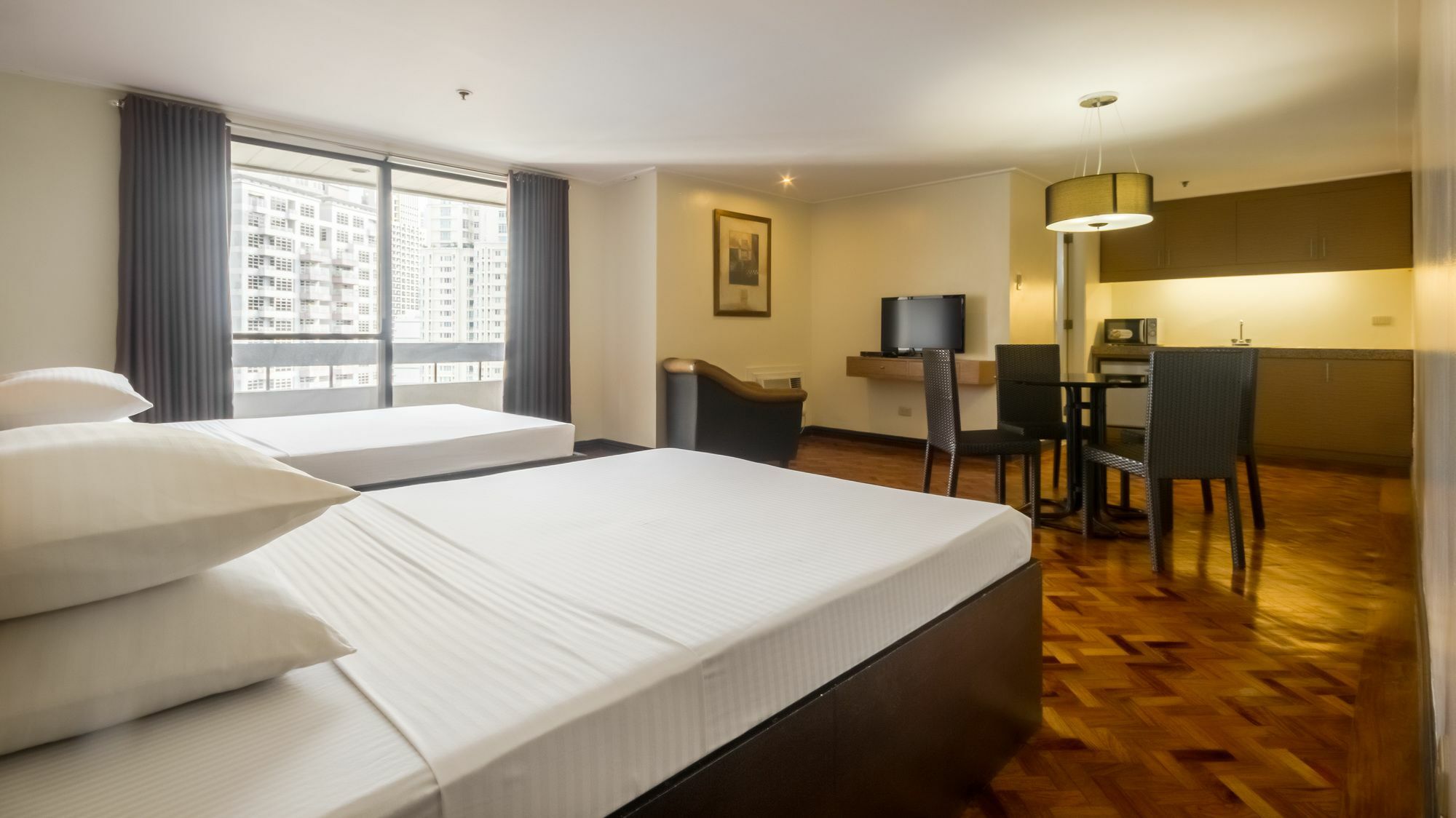 Salcedo Suites San Pedro Makati Eksteriør billede